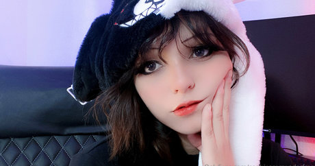 sophiascamanderfree かわいいポルノスター 画像