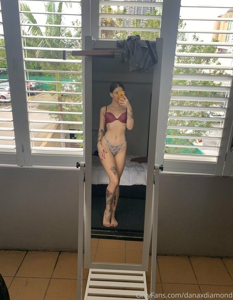 オンリーファンズを舐める HD 画像