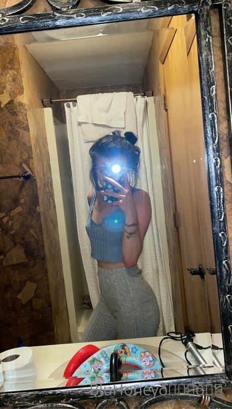 blufire999 ポルノスター 画像