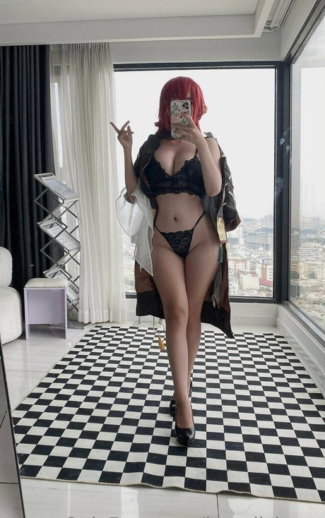 Imyuiichann ヌード女優 写真