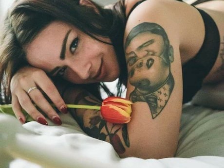 Francesca Vicari かわいいスター 画像