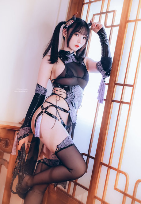 巨乳タトゥーオンリーファンズ 無料ヌード 画像