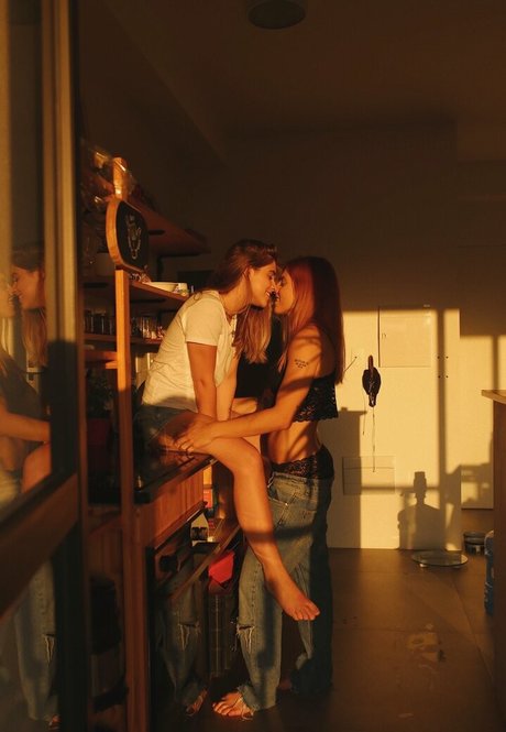 Gabi Stacenco ポルノモデル 画像