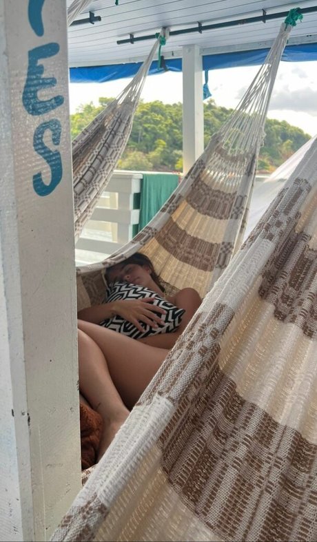 Gabi Stacenco 裸のポルノスター アーカイブ