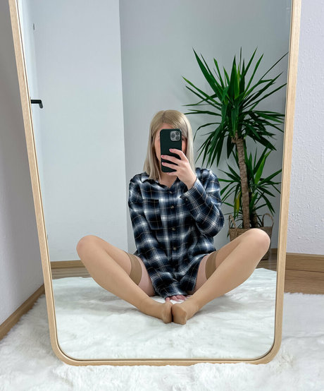 母娘オンリーファン アートヌード 写真