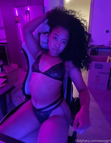 jhenecurious 完璧なスター 画像