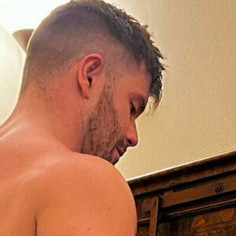 folledemente ポルノスター ヌード 写真