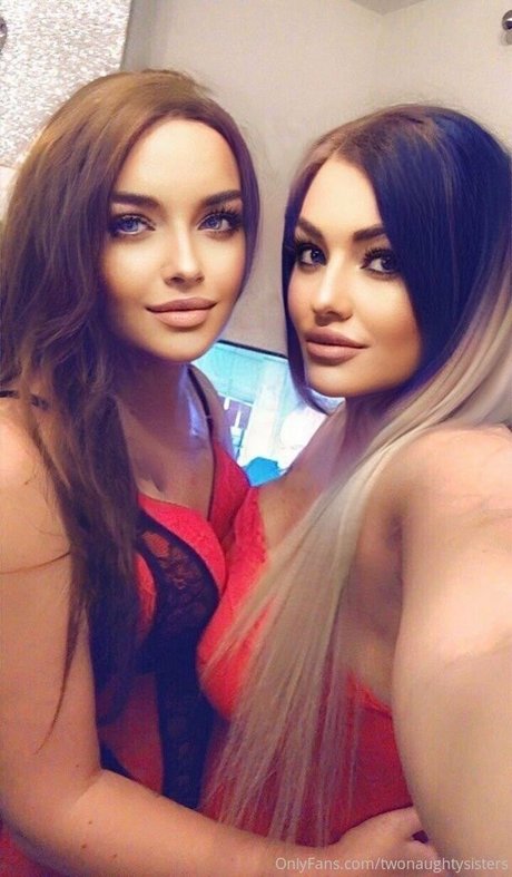 twonaughtysisters xxx女優 写真