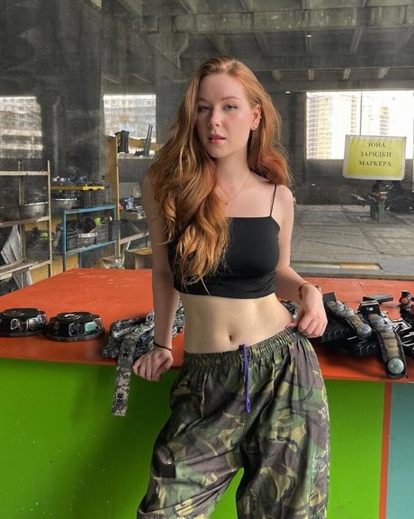 BBC 痴女 オンリーファンズ セクシー裸 写真