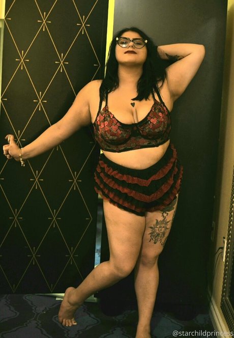 moodymusings ホットなモデル アーカイブ