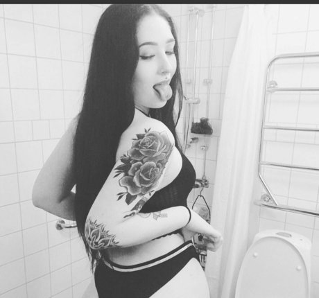 anastasia mcqueen かわいいスター 写真