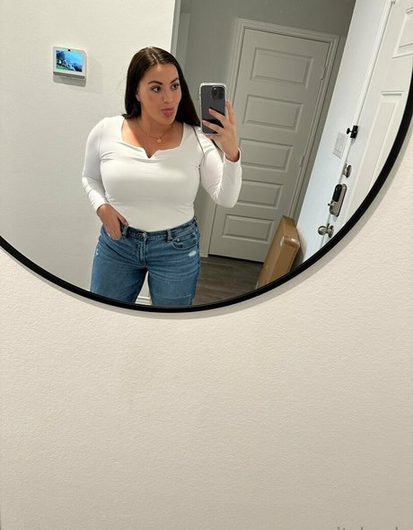 熟女の射精 オンリーファンズ ヌード 写真