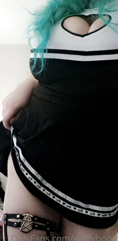 wolfybooo セックス女優 写真