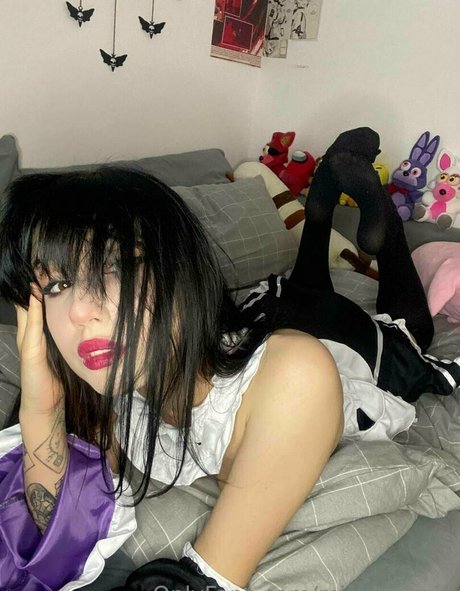 ぽっちゃりラテン系オンリーファンズ セクシーヌード 写真