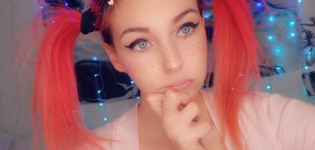 おっぱい自撮りオンリーファンズ 無料ポルノ 画像