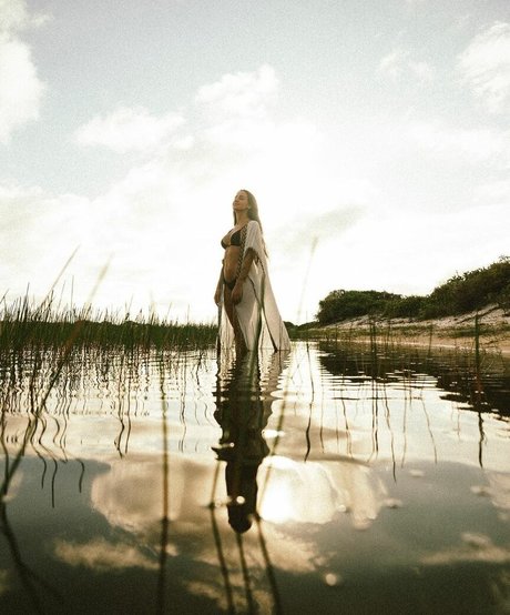 Mariana Nolasco セクシーモデル 写真