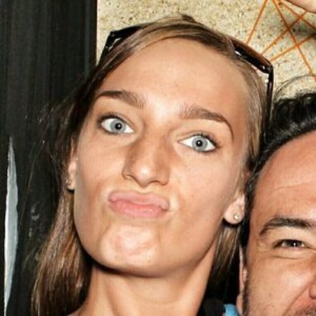 美しいラテン系オンリーファンズ 可愛い 画像