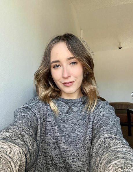 Skylar Sapphyre セックスモデル 写真