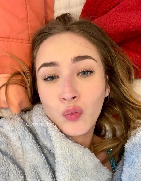 Skylar Sapphyre アートポルノスター 画像