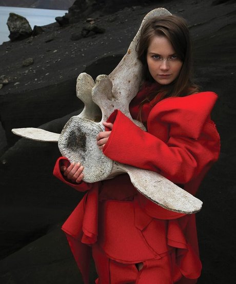 Hera Hilmar 完璧なモデル 写真