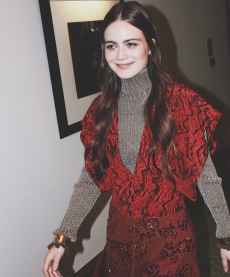 Hera Hilmar 完璧なモデル 写真
