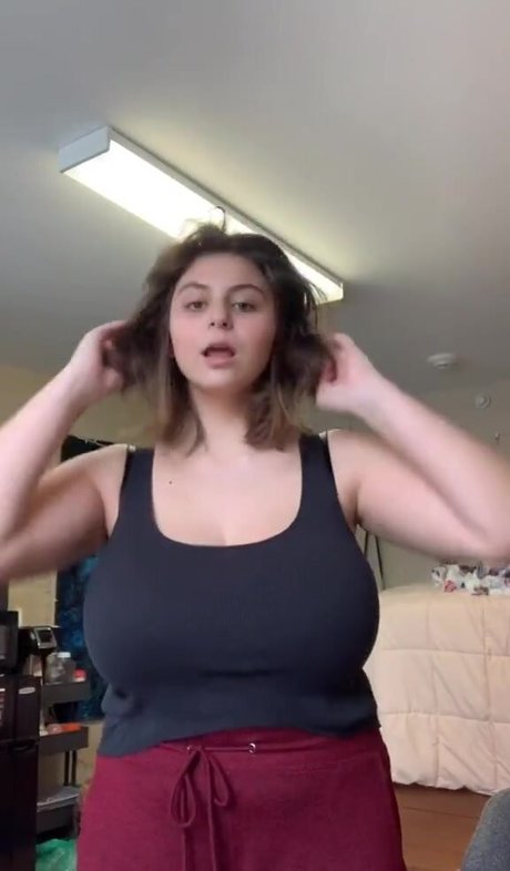 Caroline Casbon ポルノスター 素敵 画像