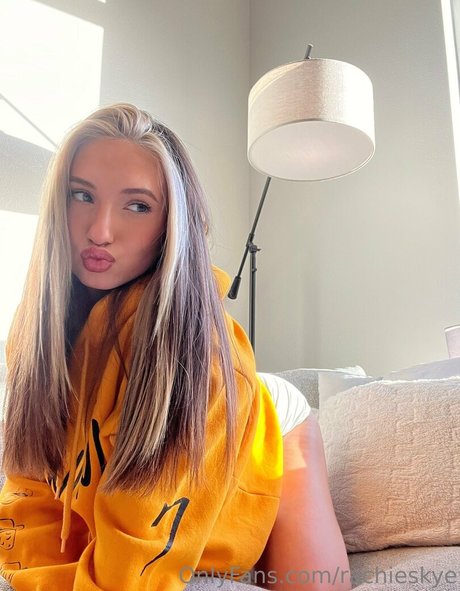 ネイティブオンリーファンズ 無料xxx 写真