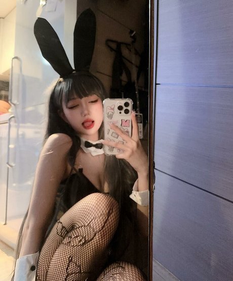 satanmate かわいいポルノスター 写真