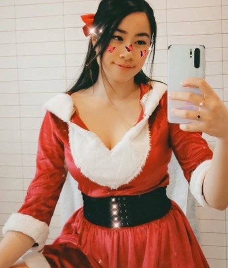 アジアンシスターオンリーファンズ ホットセクシー 写真