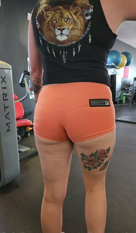 canadiannaughtyneighbour 限定モデル 画像