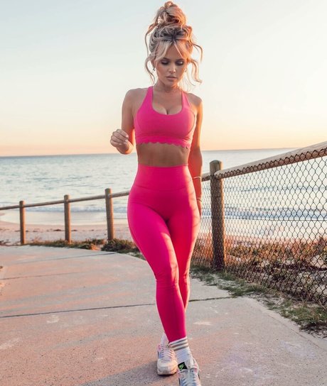 フェラチオ 射精 オンリーファンズ アダルト 写真