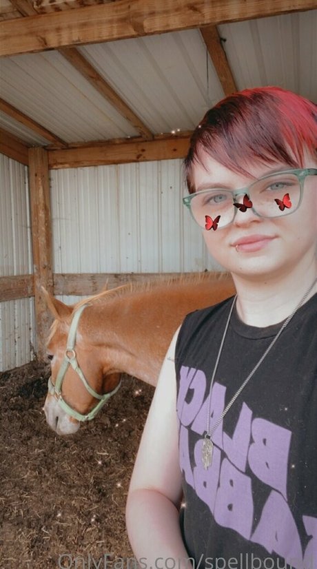 丸いお尻のオンリーファンズ ホットヌード 写真