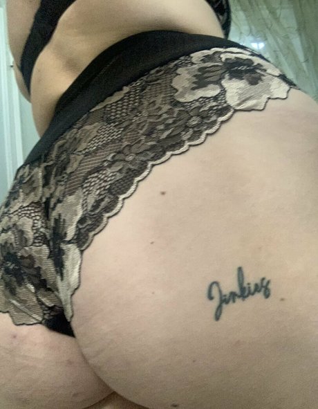 ronnimae ホットモデル 画像