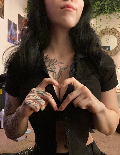 カッククイーンオンリーファンズ 無料xxx 画像