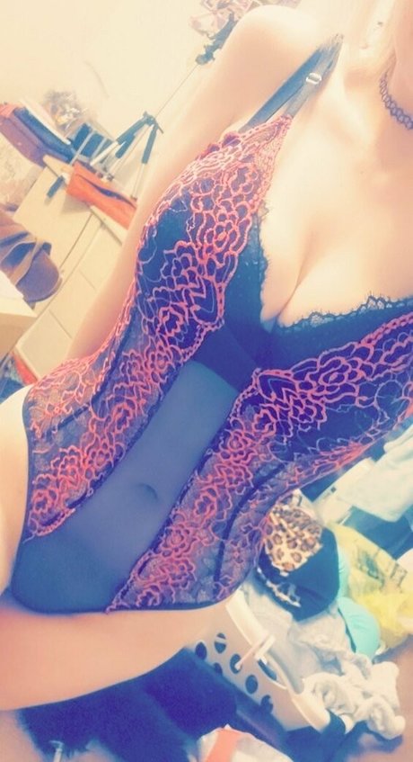 sofieyoungxxx ヌードモデル 写真