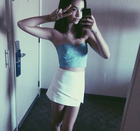 オンリーファンズでオナニーする 無料裸 写真