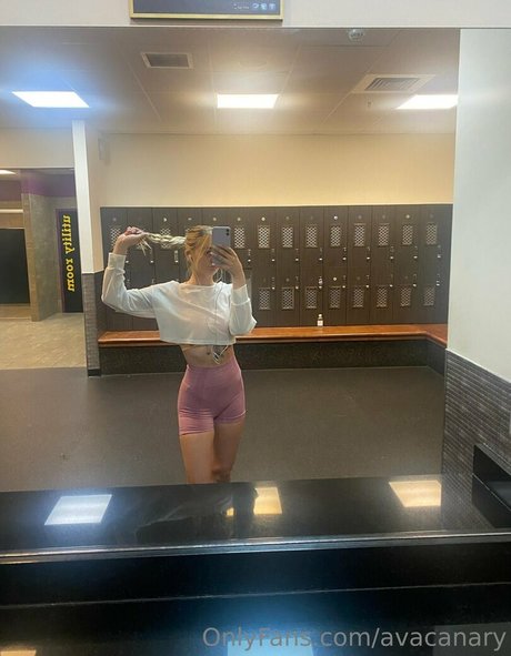 avacanary かわいいモデル ギャラリー