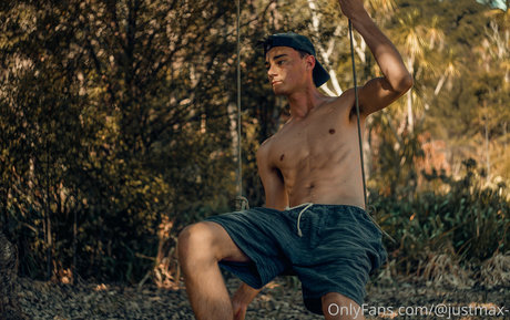 justmax ヌードのポルノスター 写真