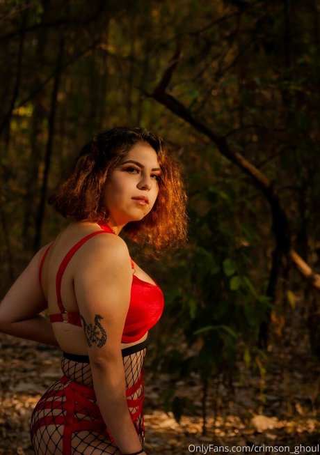 crimson ghoul ポルノスター ヌード ギャラリー