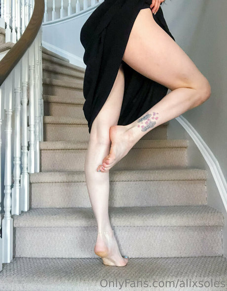 alixsoles 美しい女優 写真