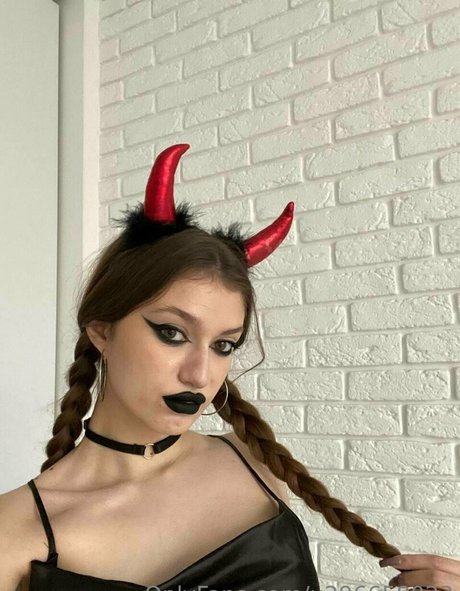 doll meow 無料のポルノスター 写真