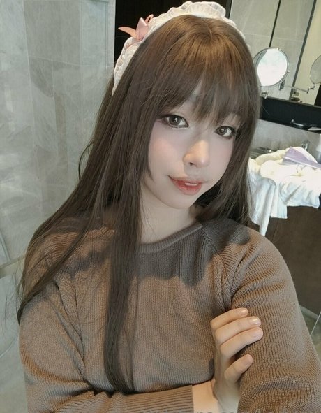 ママの足オンリーファンズ ポルノグラフィック 画像