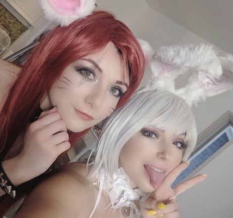 痩せた美女オンリーファンズ アートヌード 画像