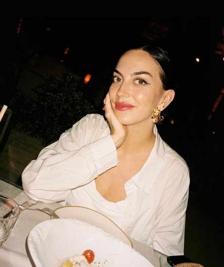 ラテン系熟女オンリーファンズ ベスト 画像