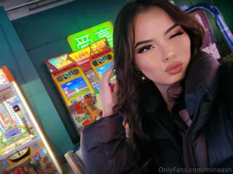 Mina Ash ポルノスター セックス 画像