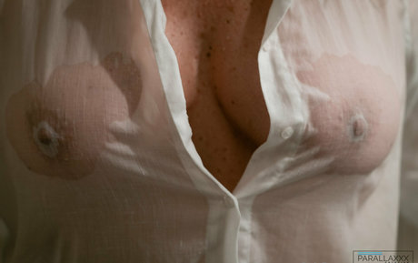 parallaxxx ポルノスター 美しい 画像