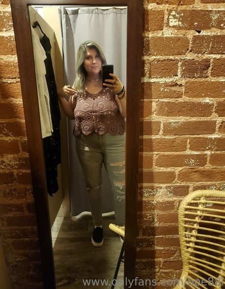 最もホットな女の子オンリーファンズ セックス 写真