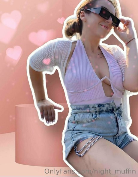 BBWソロオンリーファンズ アートヌード 写真