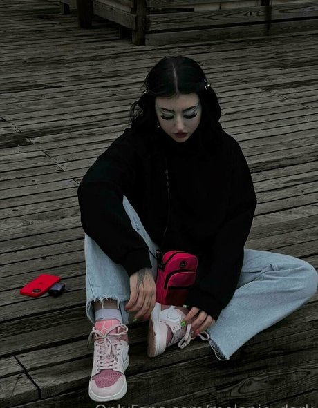 melanie dark 独占ポルノスター ギャラリー