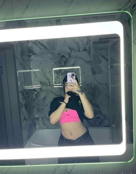 melanie dark xxxポルノスター 画像